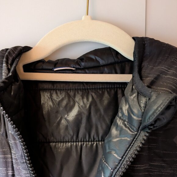 Kit and Ace Reversible Black Gray Puffer Jacket (M) - Picture 7 of 8